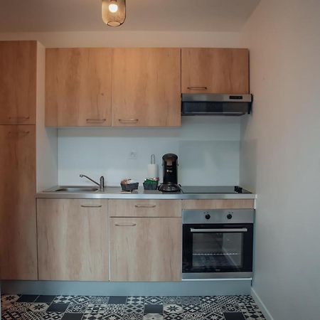 Superbe Appartement Avec Terrasse Au Calme Ernée Exterior photo