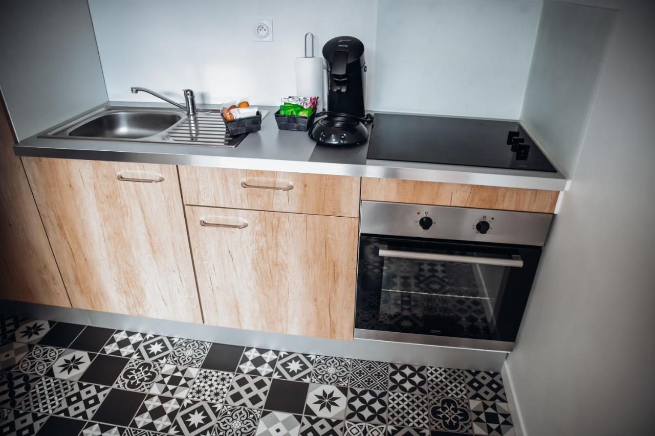 Superbe Appartement Avec Terrasse Au Calme Ernée Exterior photo
