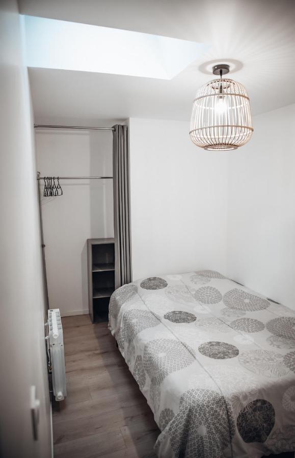 Superbe Appartement Avec Terrasse Au Calme Ernée Exterior photo